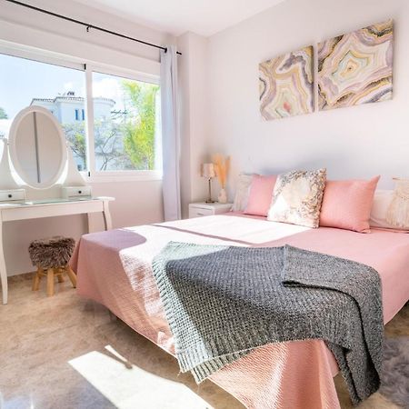 2Bdr Penthouse, Los Naranjos, W/Pool, 2Km P.Banus Marbella Eksteriør billede