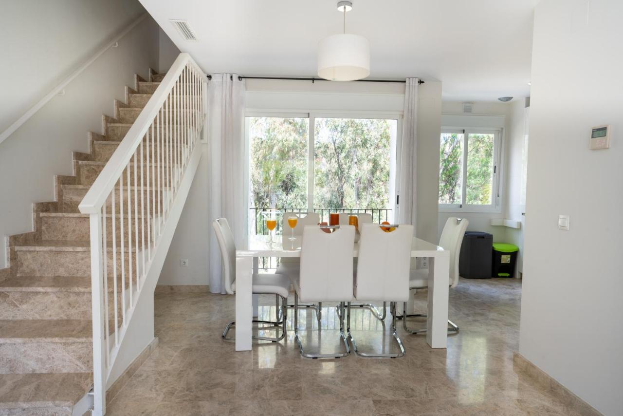 2Bdr Penthouse, Los Naranjos, W/Pool, 2Km P.Banus Marbella Eksteriør billede