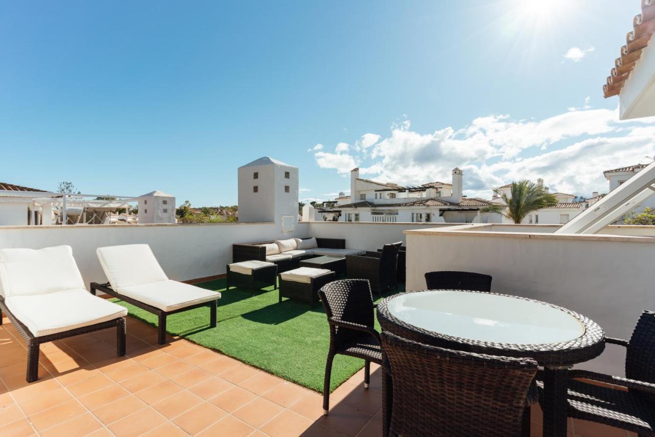 2Bdr Penthouse, Los Naranjos, W/Pool, 2Km P.Banus Marbella Eksteriør billede